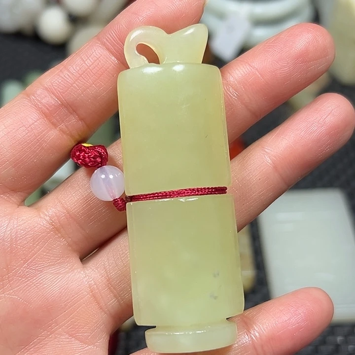 和田玉（糖玉）未镶嵌颈饰