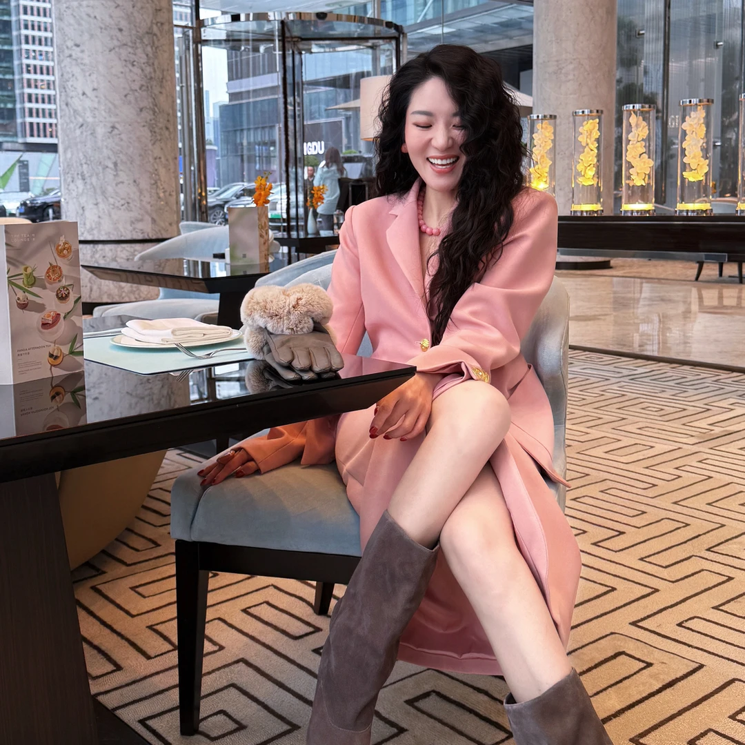 MIRROR 【涛姐精选】千金名媛茱萸粉金扣气质裙套装