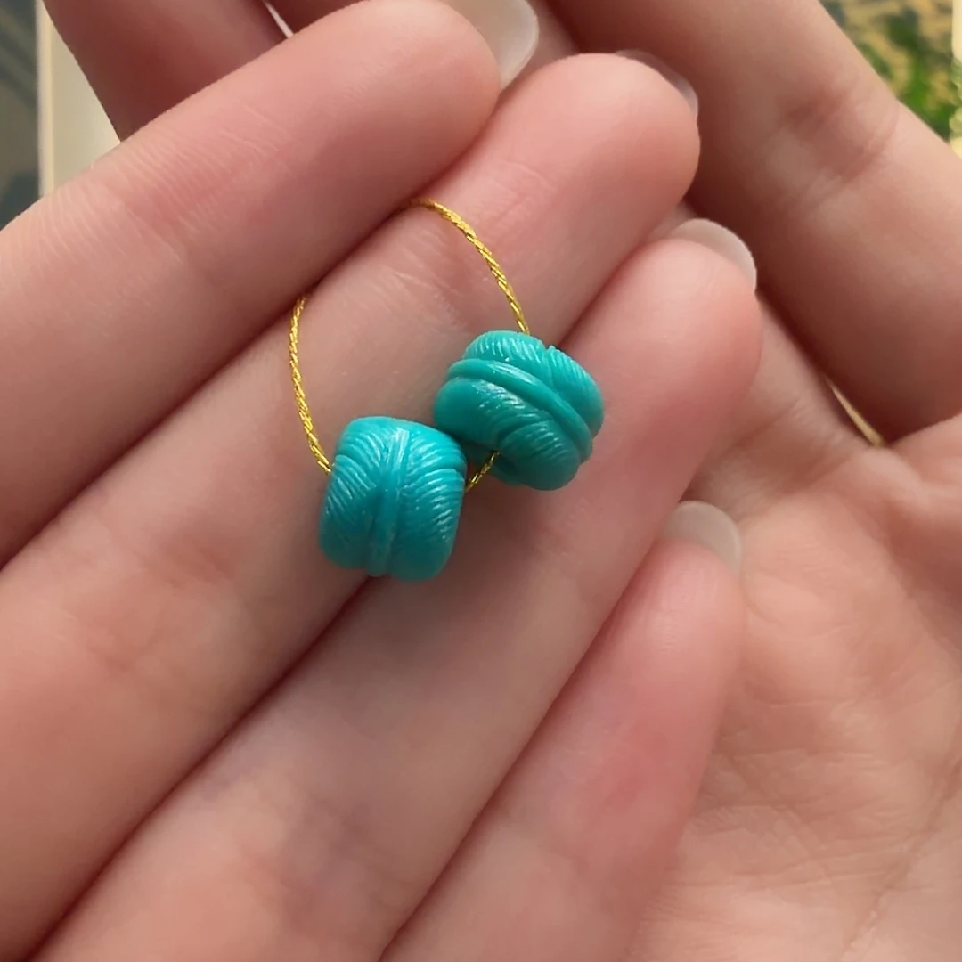 绿松石未镶嵌颈饰