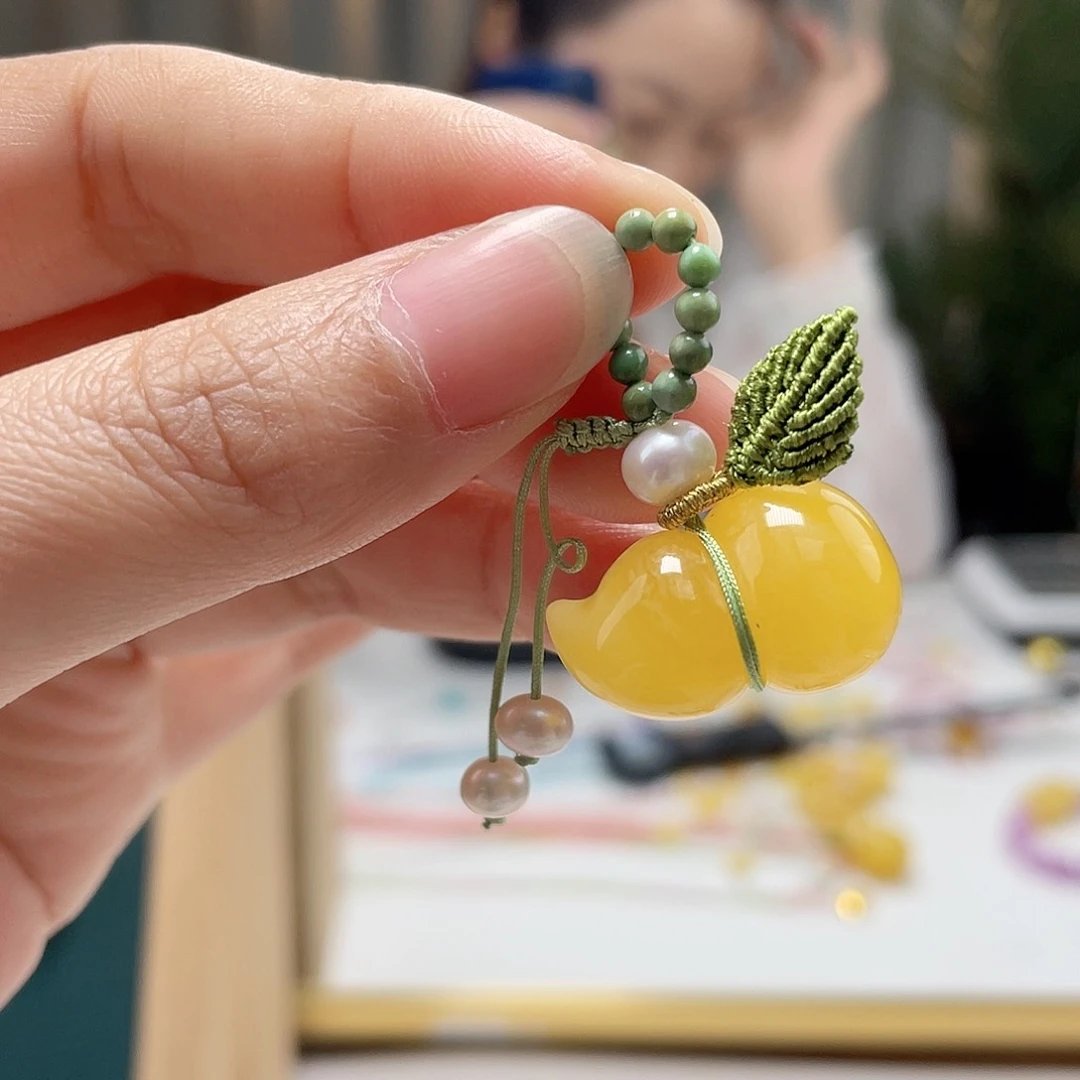 未镶嵌琥珀裸石蜜蜡吊坠