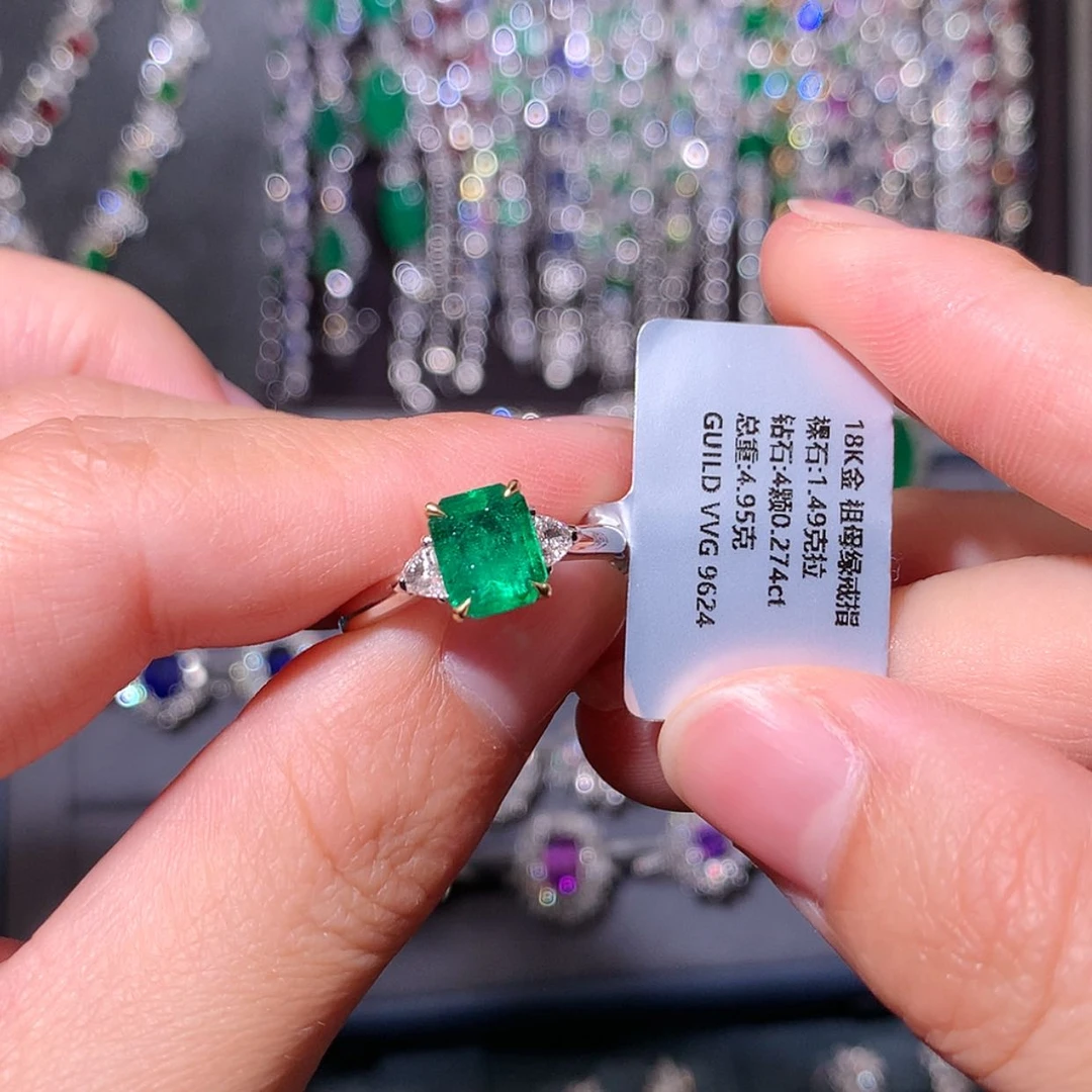 【闪购商品】祖母绿戒指18K金镶嵌