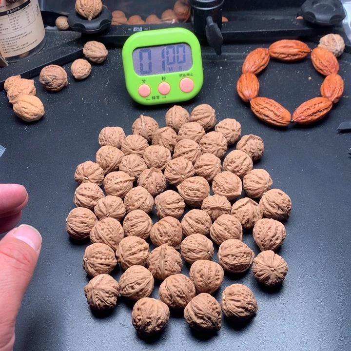文玩核桃吊坠核**斋野生精品小核桃散籽