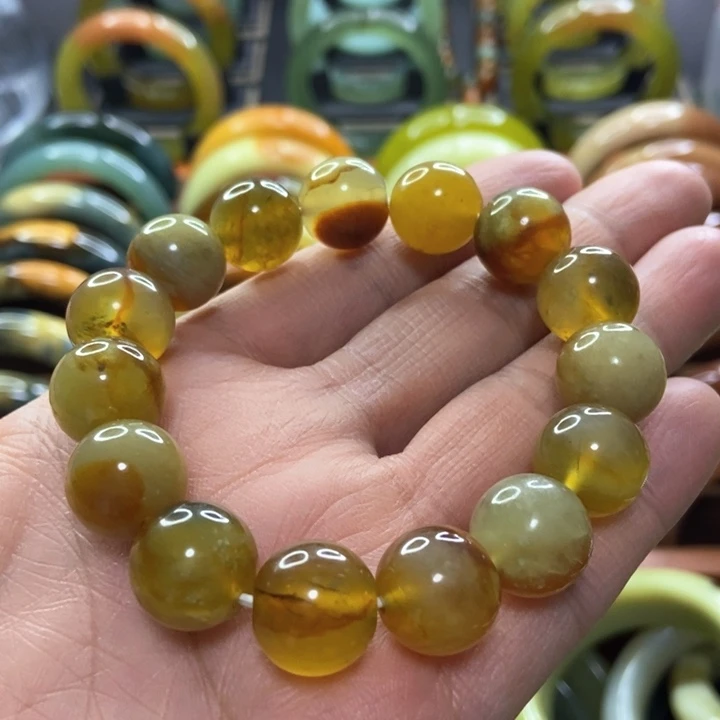 蛇纹石玉手镯未镶嵌