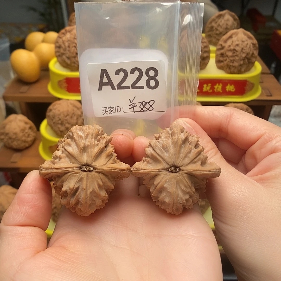 文玩核桃吊坠马老四41