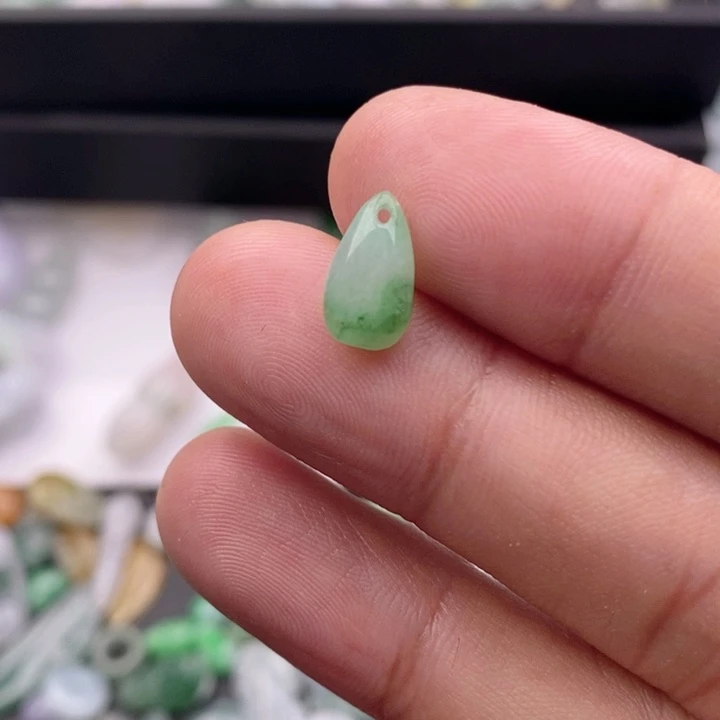 心***成吊坠(不含链)未镶嵌翡翠