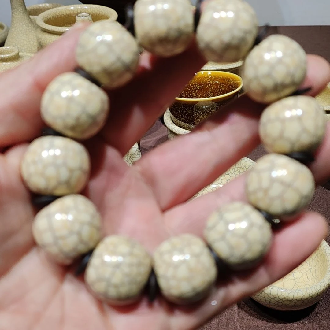 龚东华老师梅花墨纹作品