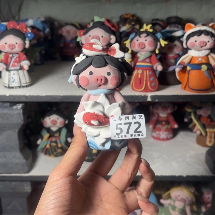 白***婆陶摆件景德镇陶瓷摆件猪猪猪