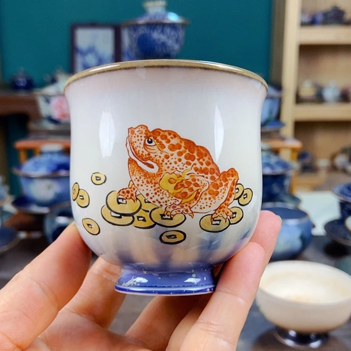 瓷片手工制作工艺精湛等