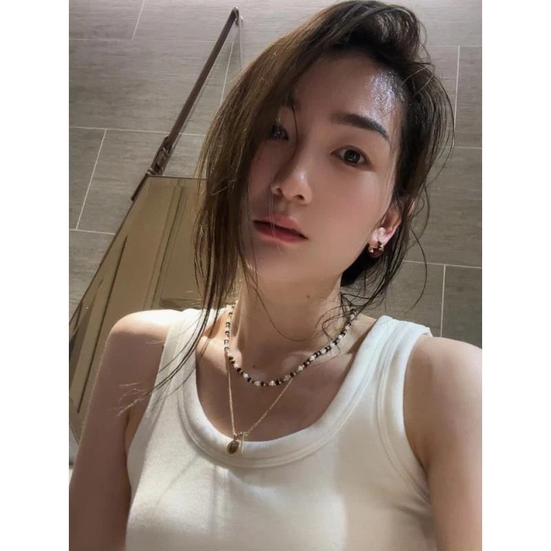 小静折扣~N1147A 含胸垫~保暖弹力修身打底背心(卡码拍大)