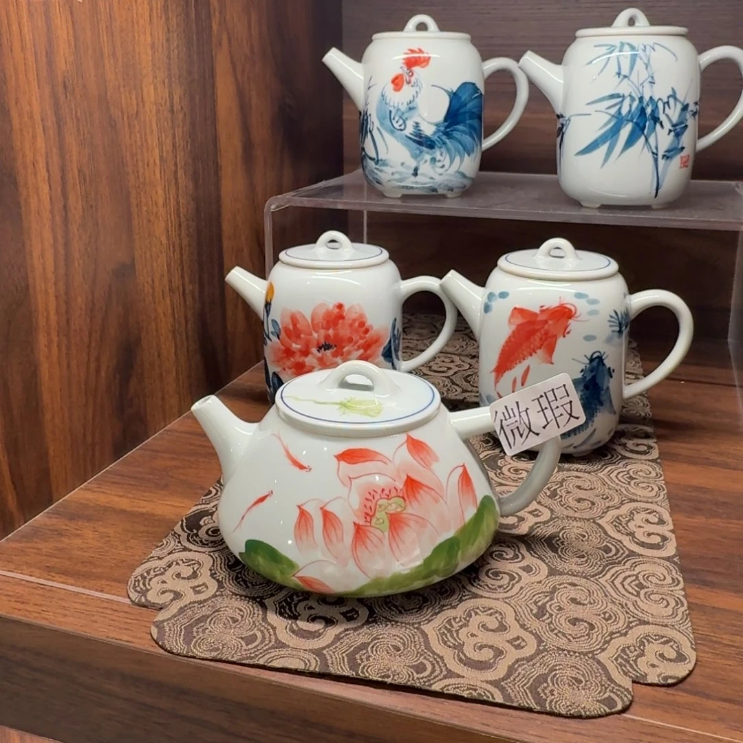 釉下手绘茶具微瑕
