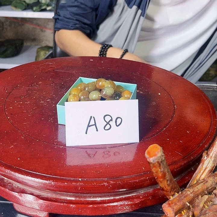 简***人蛇纹石玉未镶嵌珠宝奇石