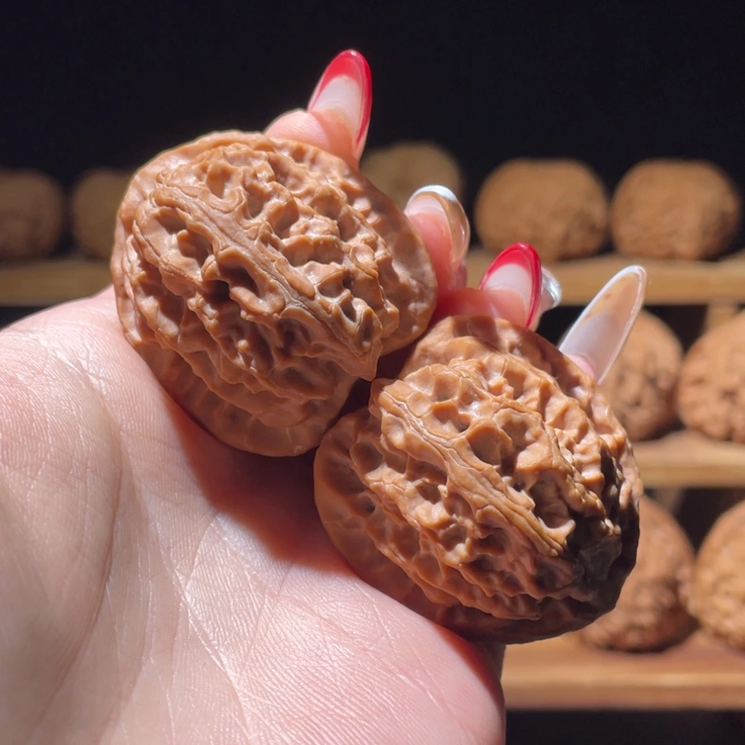 吊坠文玩核桃苹果园36