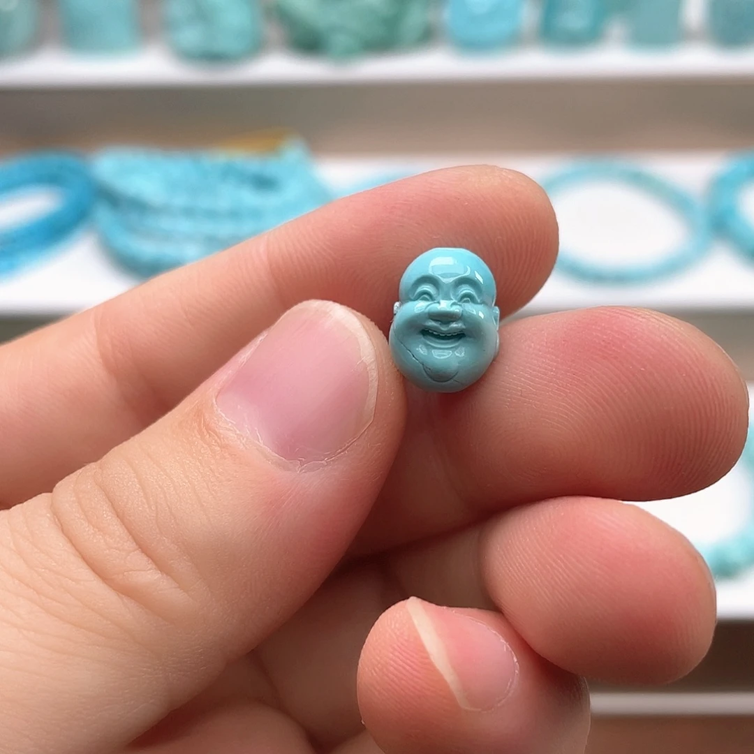 绿松石未镶嵌颈饰