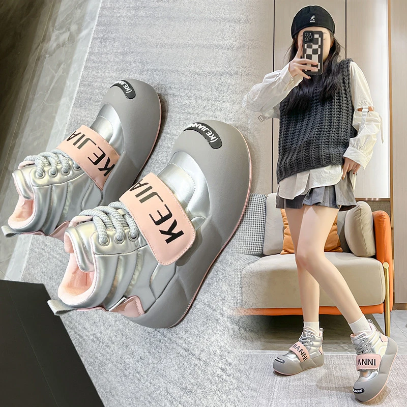 高帮女鞋2025年春季新款休闲运动厚底板鞋百搭爆款时尚真皮小白鞋