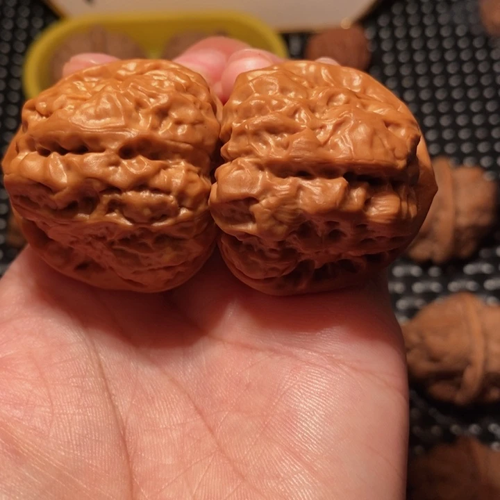 把件文玩核桃一线天开背八蹬腿蛙王
