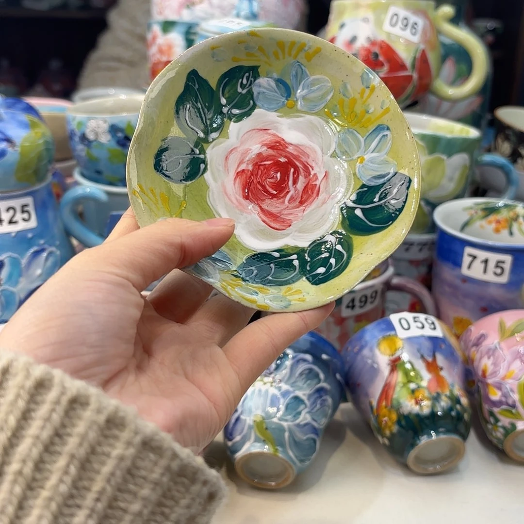 瓷片兔兔好可爱呀