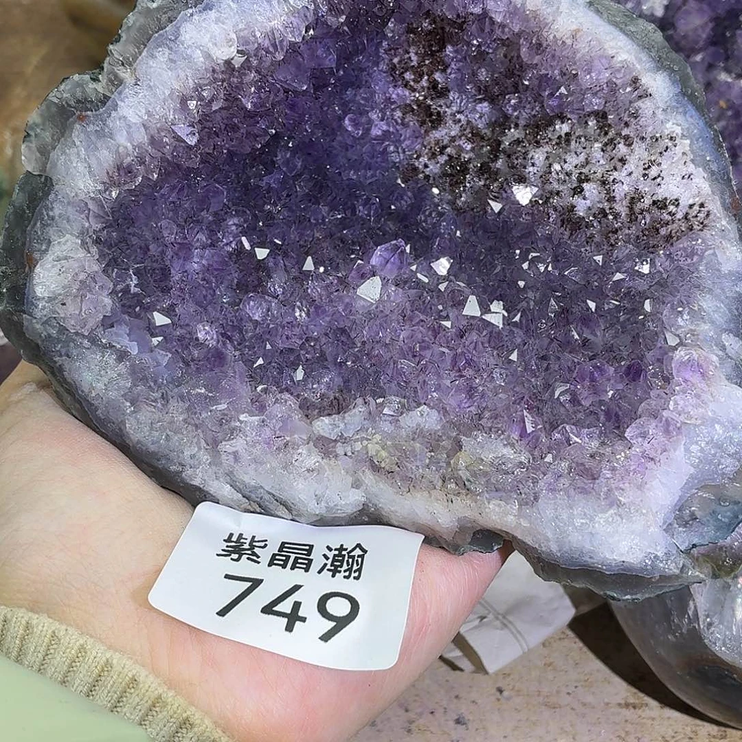 未镶嵌水晶大型摆件（非配饰）