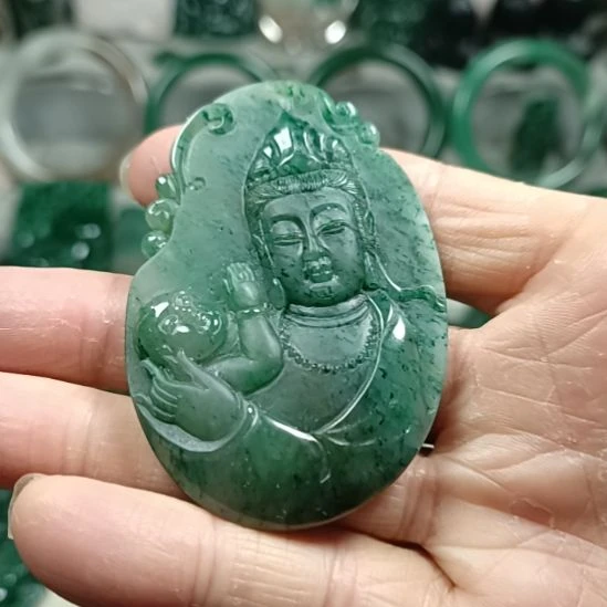 独山玉未镶嵌送子观音