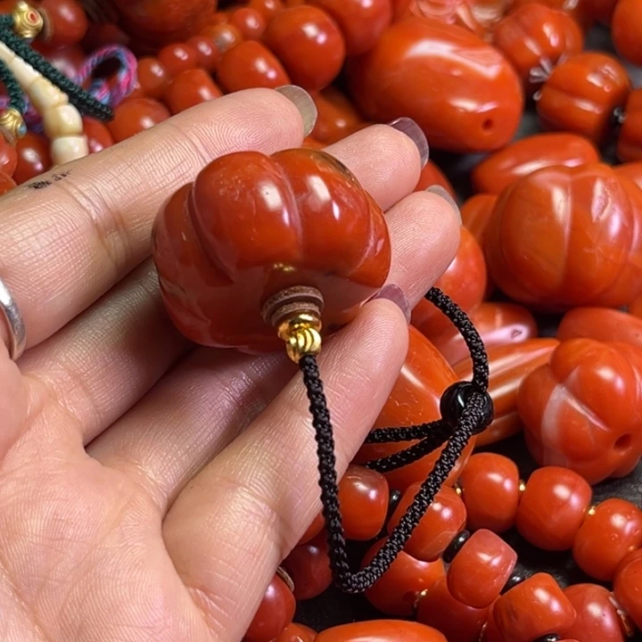 颈饰琉璃公**梦琉璃…………….
