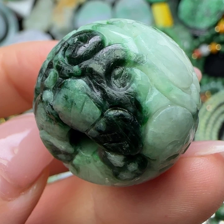 翡翠未镶嵌颈饰天然A货16