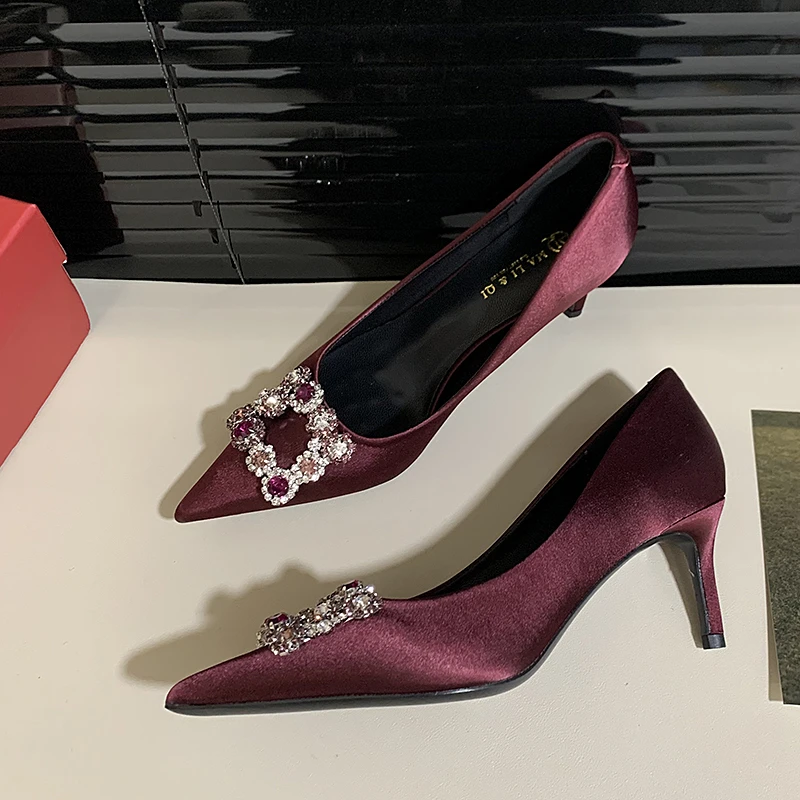 性感紫色尖头单鞋显气质细跟女鞋新款水钻韩版千金风浅口高跟鞋女