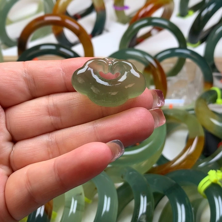 岫玉未镶嵌挂坠挂坠