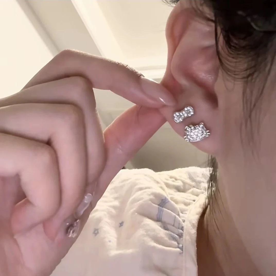 早春上新~可爱满钻KT蝴蝶结耳钉精致少女可爱耳环小众设计感耳饰