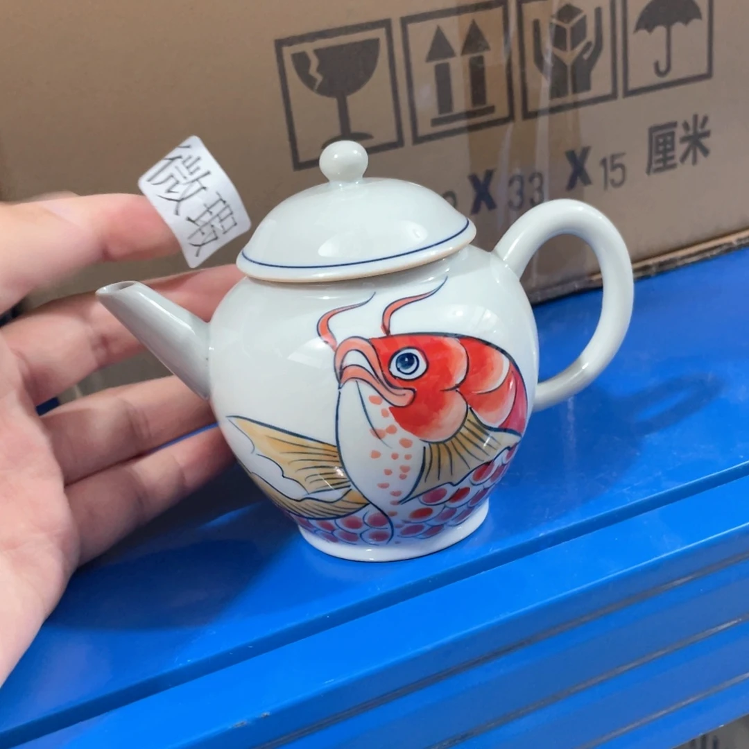 顾***好釉下手绘茶具微瑕