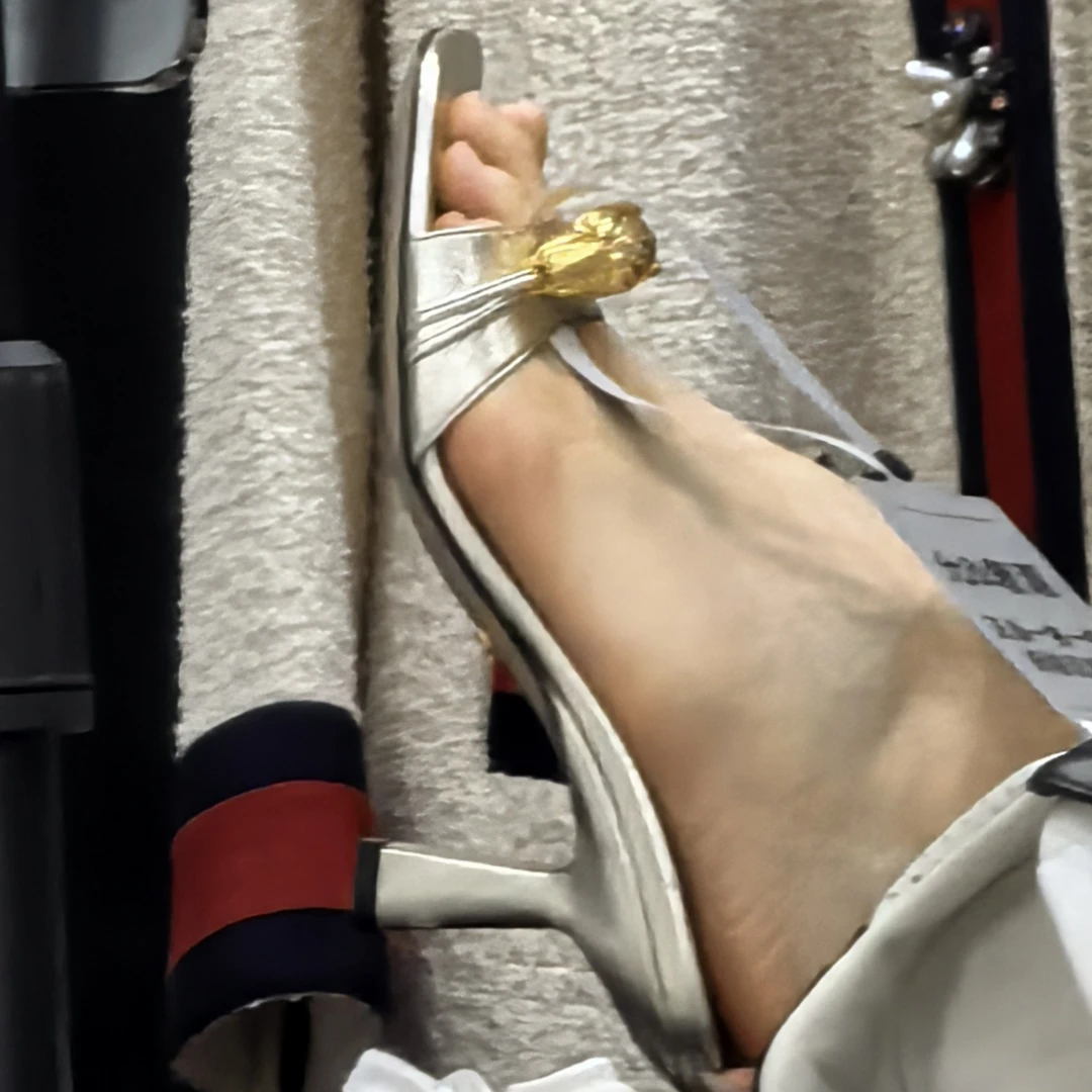 95新 Alexander McQueen/亚历山大·麦昆 古驰高跟鞋不退换