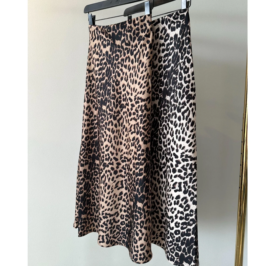 气质秋冬长袖宽松套装A字裙性感半身裙豹纹薄款极简风长裙