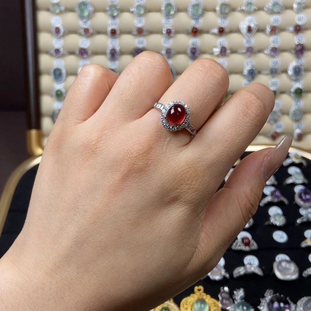 石榴石戒指银S925镶嵌邓****?