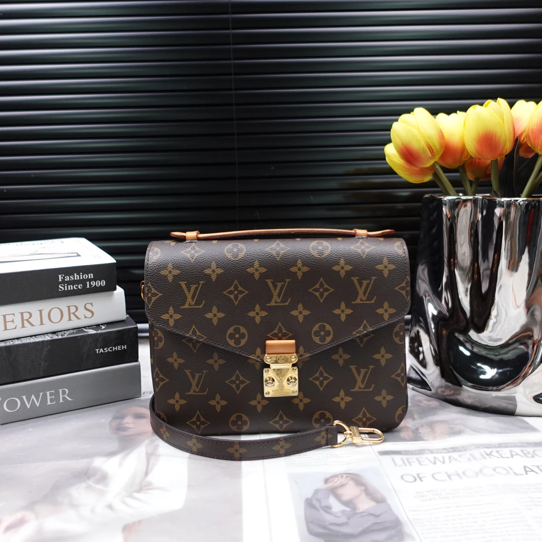 95新 LouisVuitton/路易威登 单肩包/T20292388