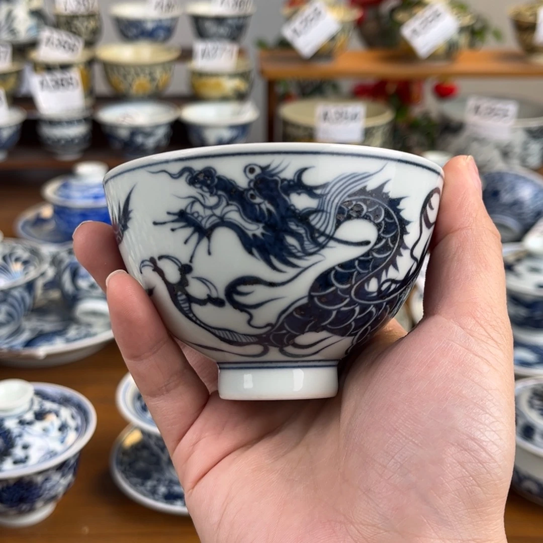 二号釉铠甲龙鸡心杯