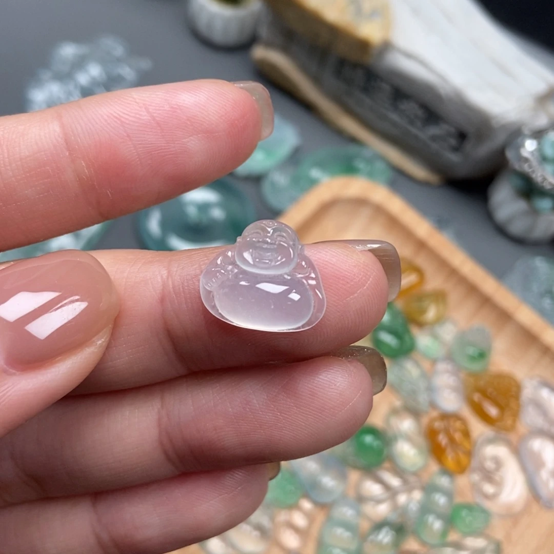 定制翡翠未镶嵌翡翠佛公