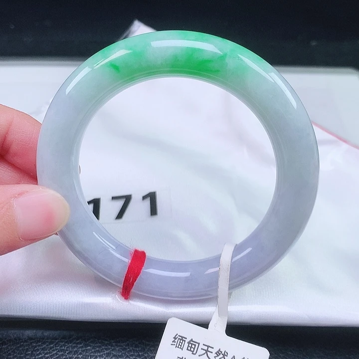 翡翠未镶嵌手镯（圆镯）171