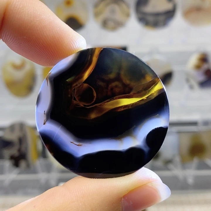 玛瑙/玉髓颈饰未镶嵌