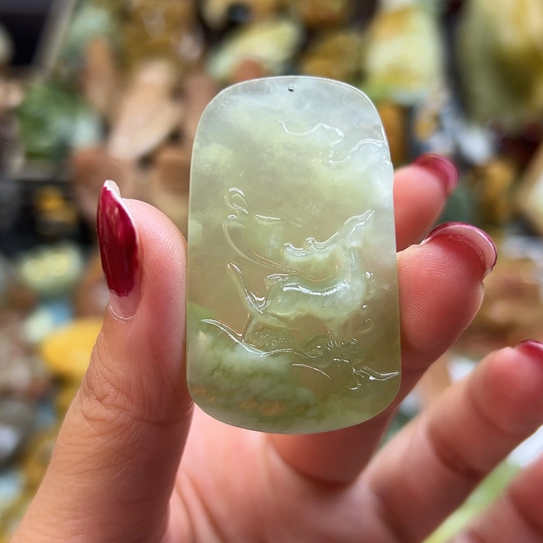 岫玉未镶嵌颈饰岫玉小鹿