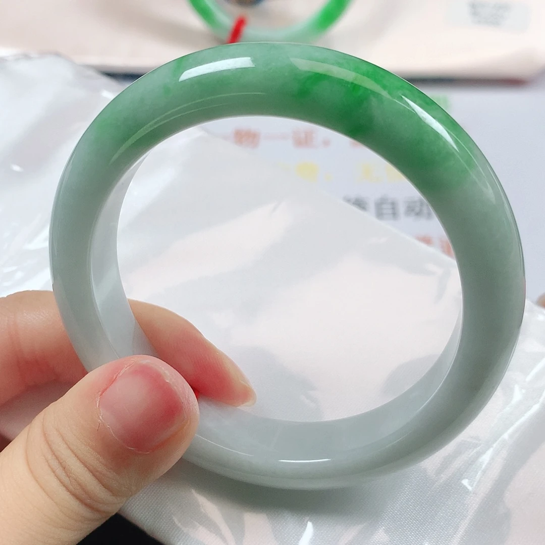 未镶嵌手镯翡翠1573
