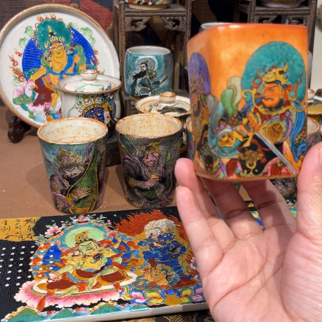 手工手绘四大天王茶杯