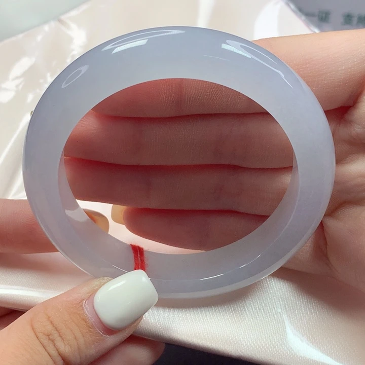 翡翠手镯（圆镯）未镶嵌55圈冰胶条子