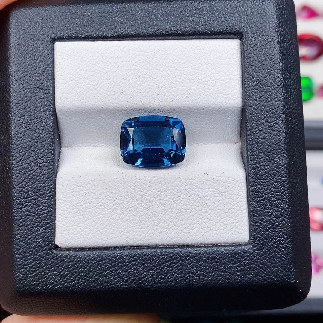 托帕石裸石未镶嵌6.65c t