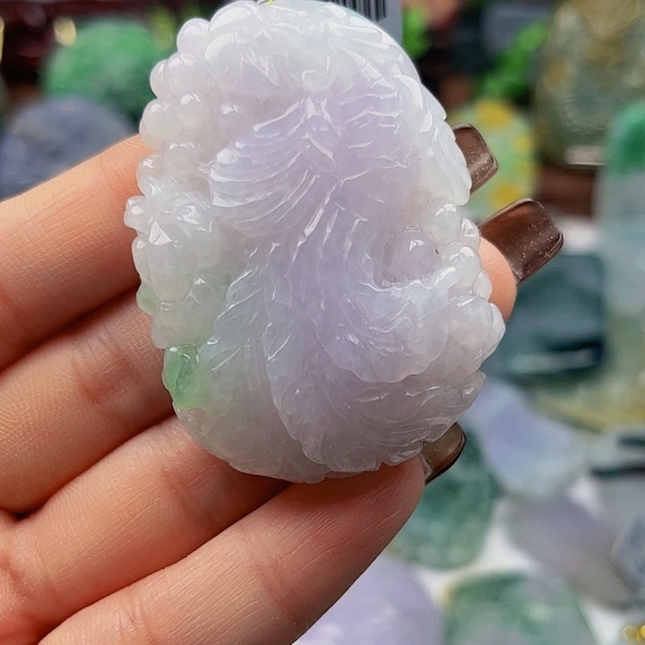 翡翠未镶嵌颈饰挂件