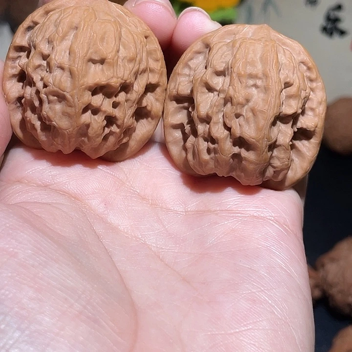 文玩核桃吊坠38野狼