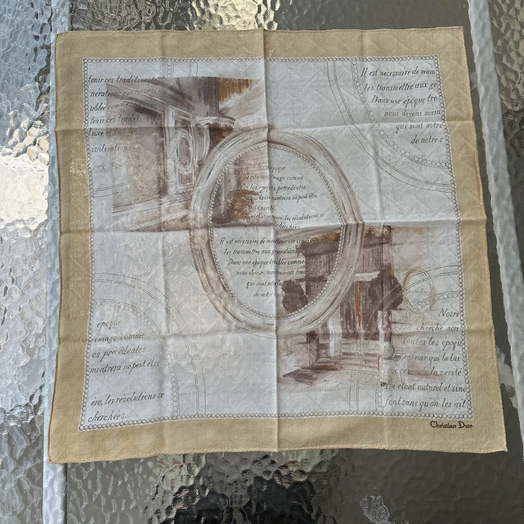 95新 DIOR/迪奥 Dior女士方巾时尚潮流百搭轻奢大方中古   155879