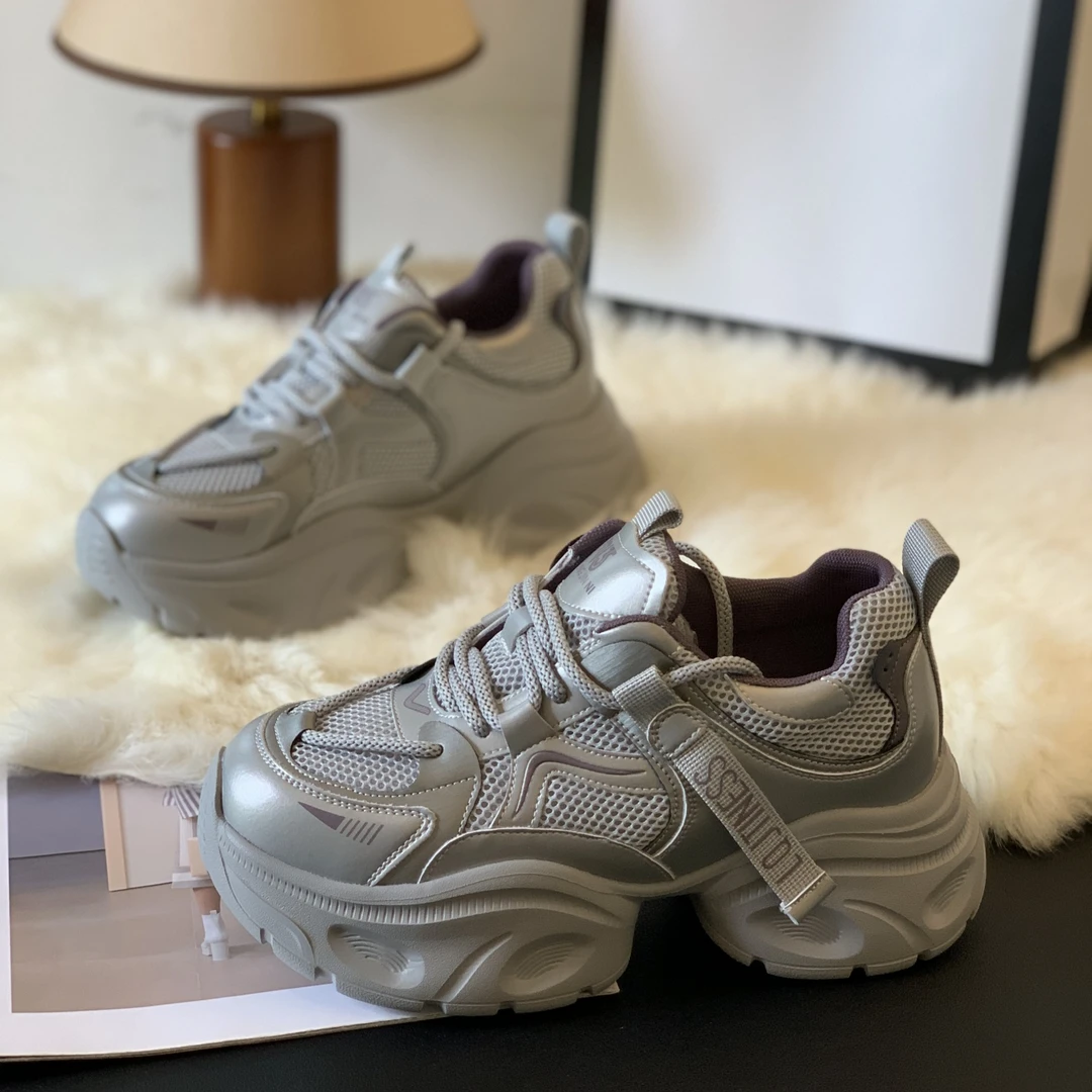 新款百搭休闲鞋女2025秋季增高6cm显脚小时尚厚底炸街爆款老爹鞋