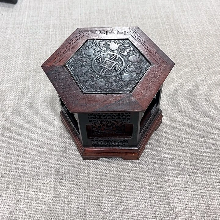 手工艺品琉璃红木工艺品雕刻工艺