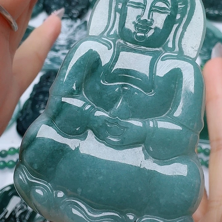 翡翠未镶嵌颈饰天然的A货翡翠多样性发其一