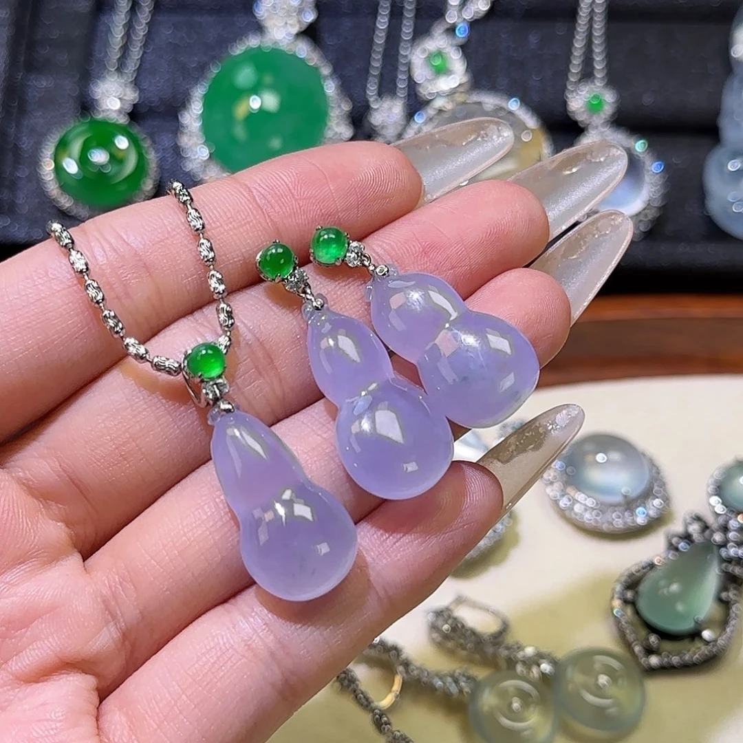 翡翠18K金镶嵌颈饰紫罗兰葫芦套装