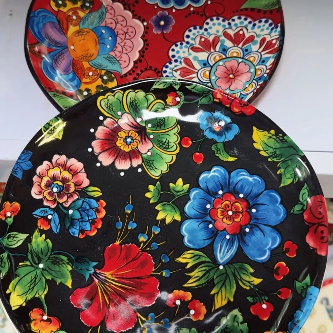 陶瓷8.5英尺盘子两只看图