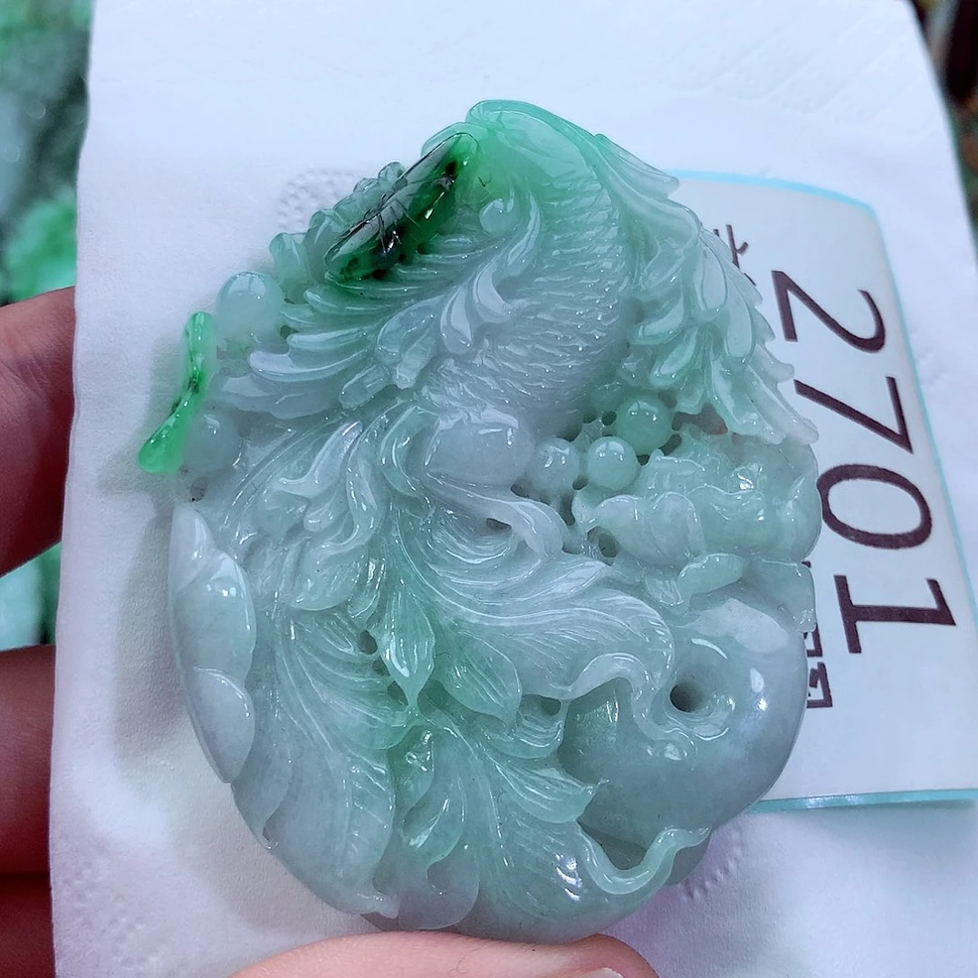 吊坠(不含链)未镶嵌翡翠
